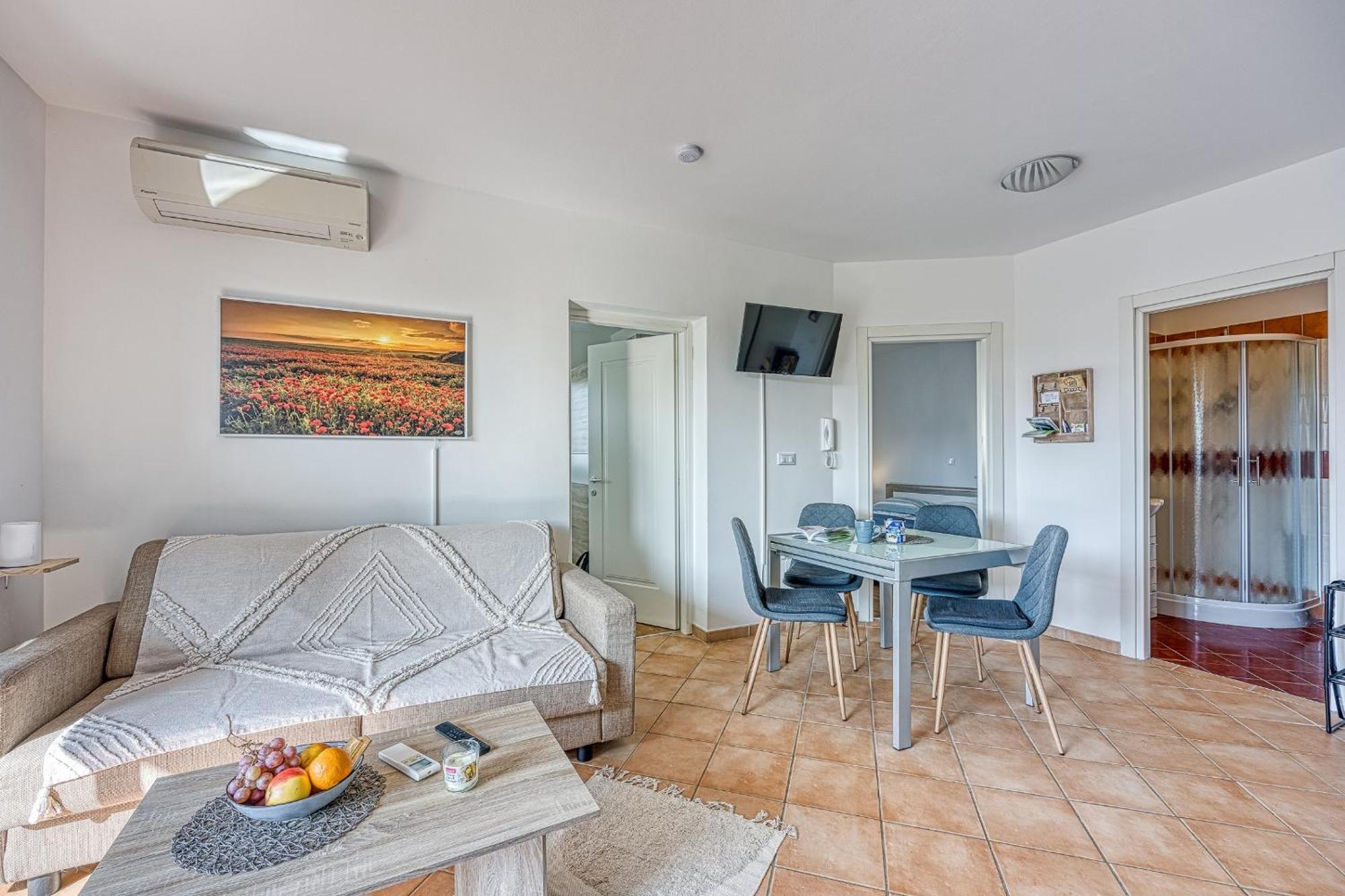Apartment Anita Gedici Bagian luar foto