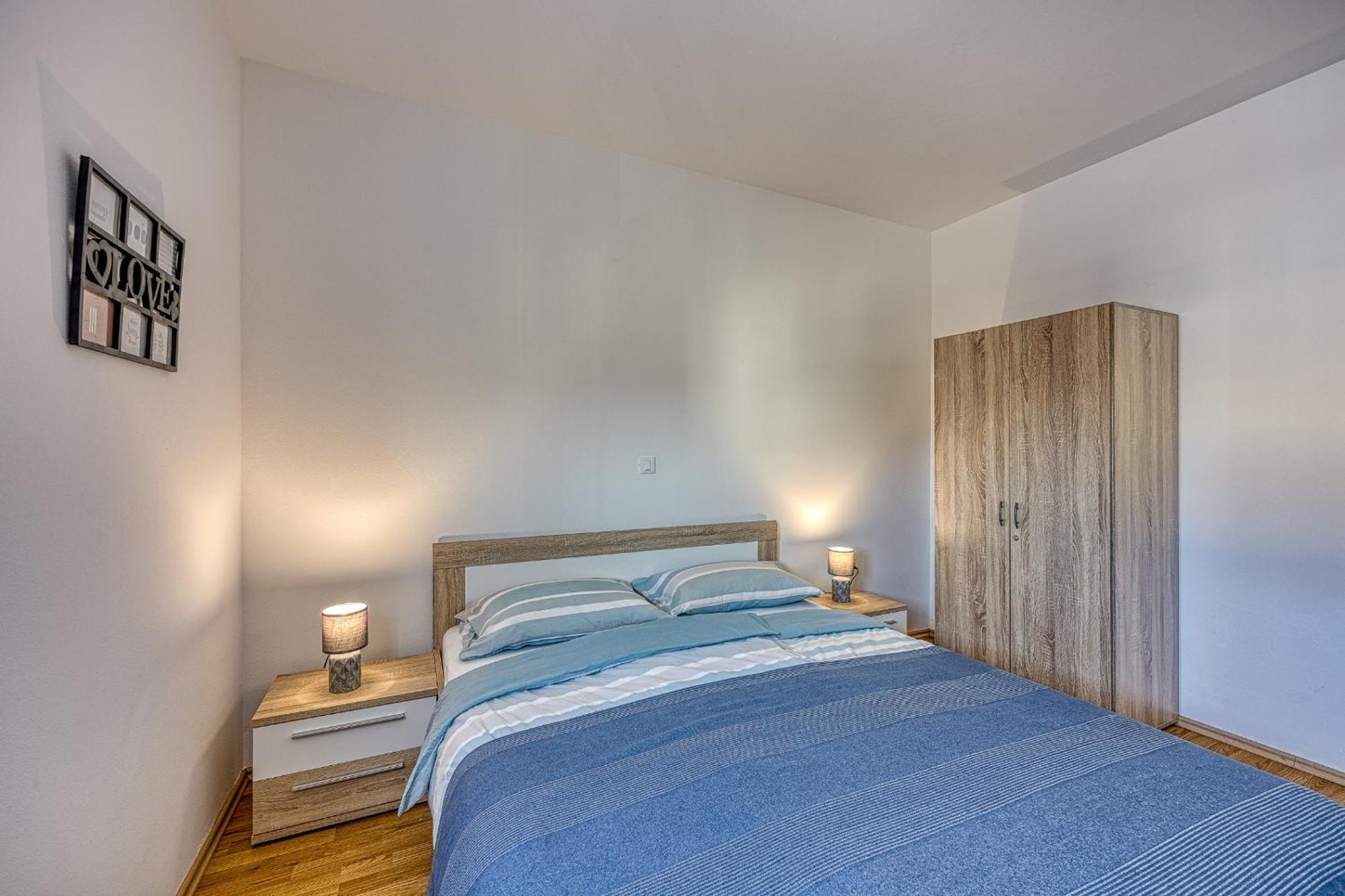 Apartment Anita Gedici Bagian luar foto